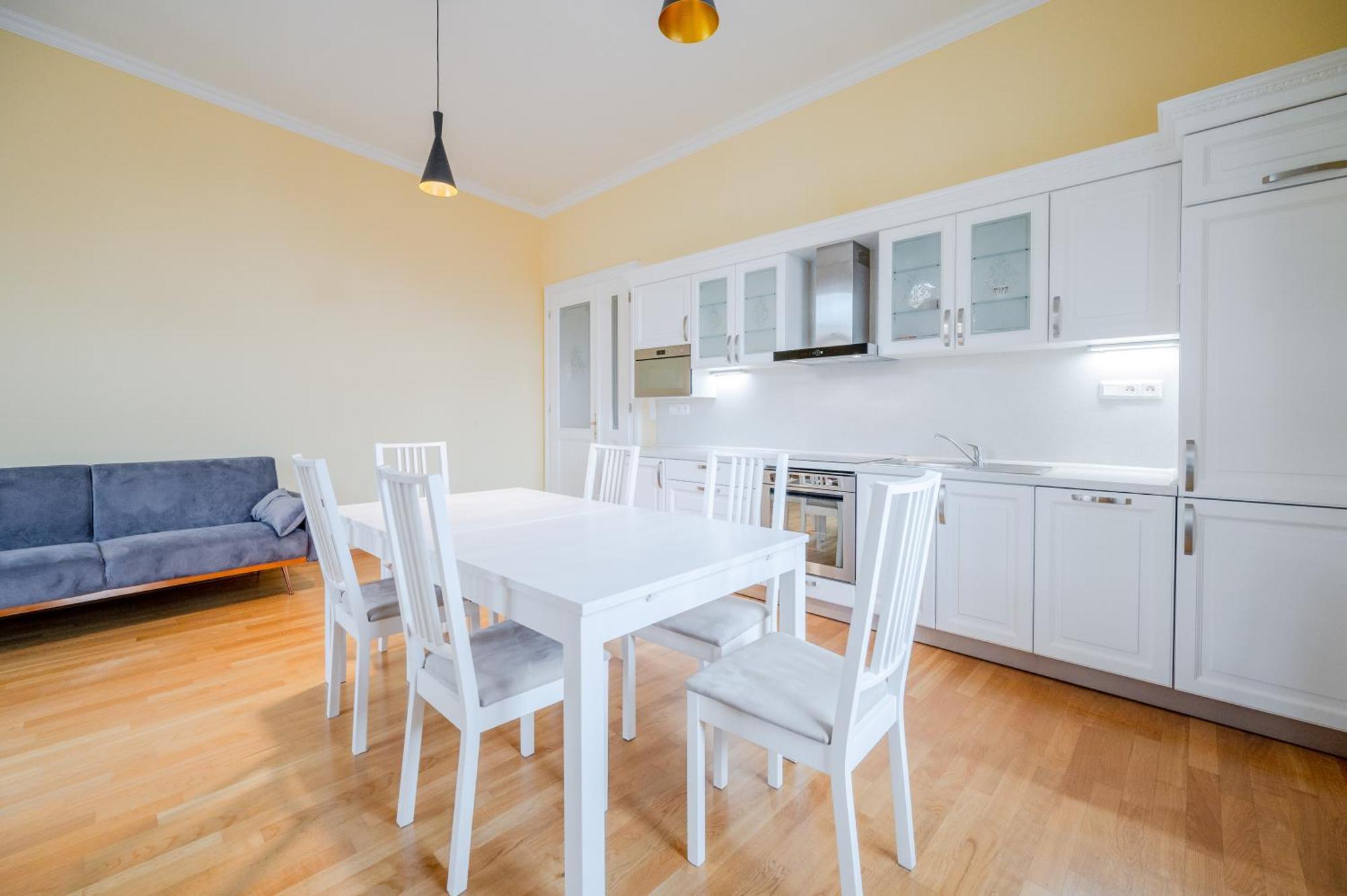 Hotel U 3 Pstrosu Praha Bagian luar foto