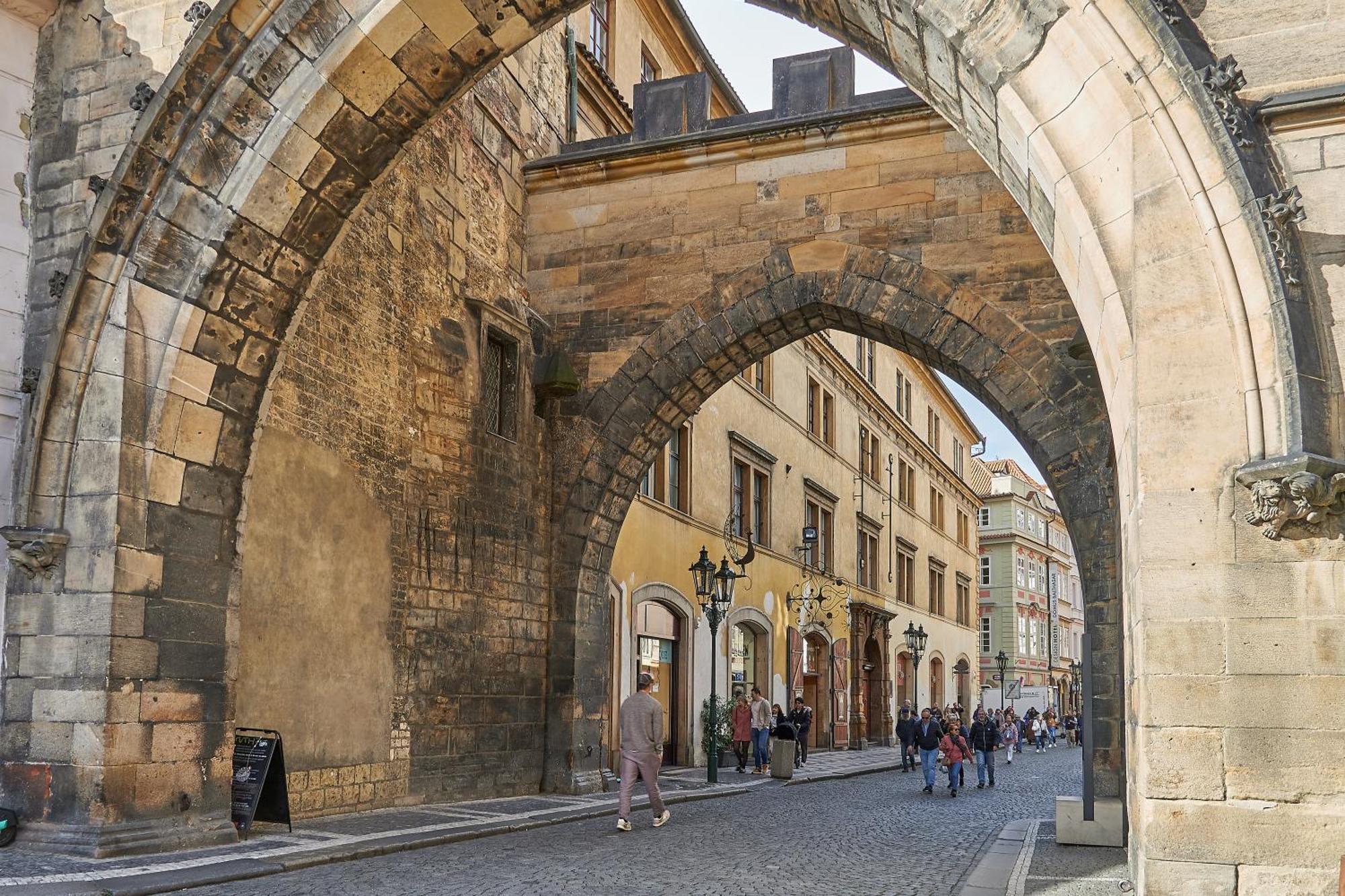 Hotel U 3 Pstrosu Praha Bagian luar foto