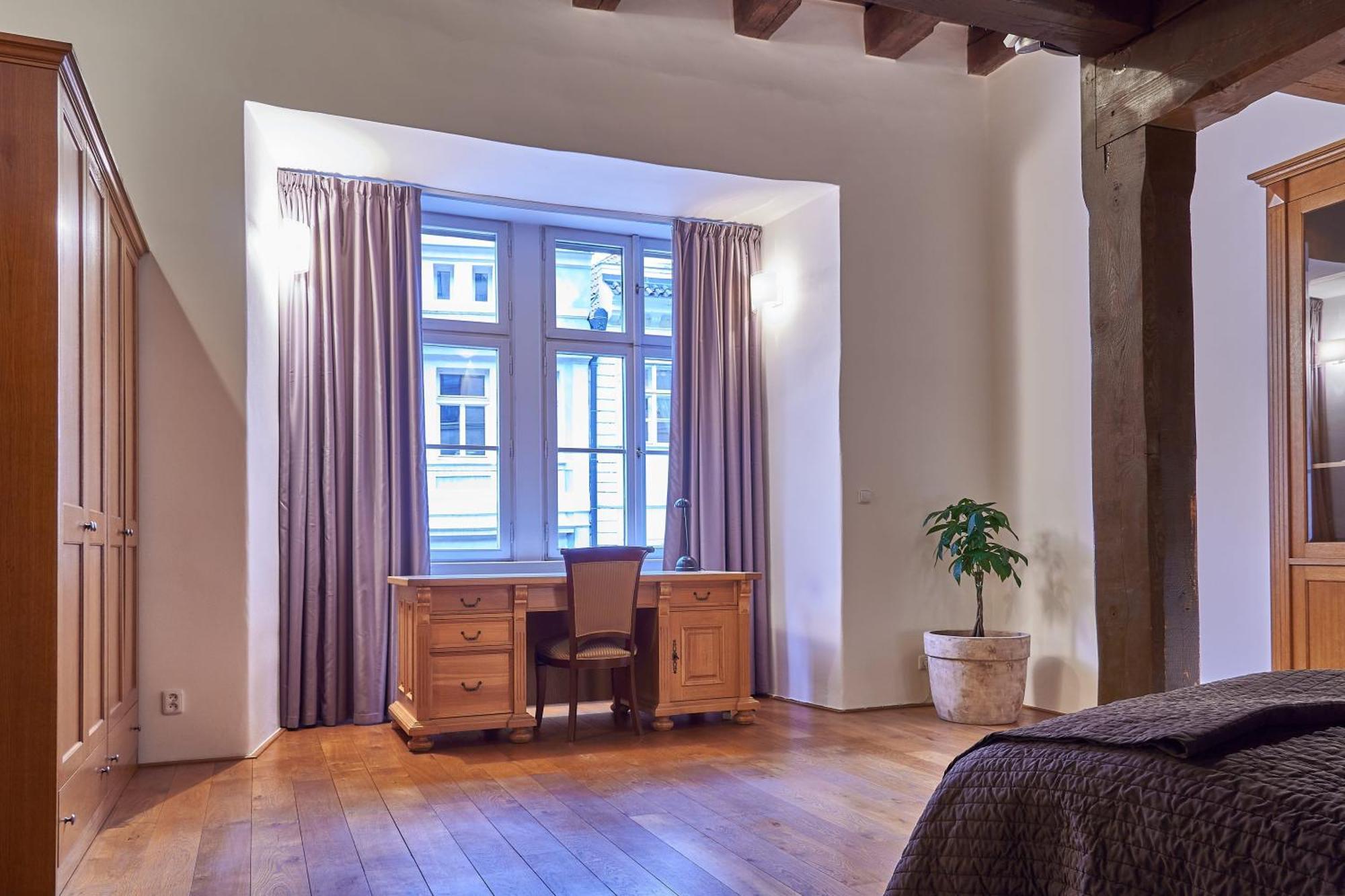 Hotel U 3 Pstrosu Praha Bagian luar foto