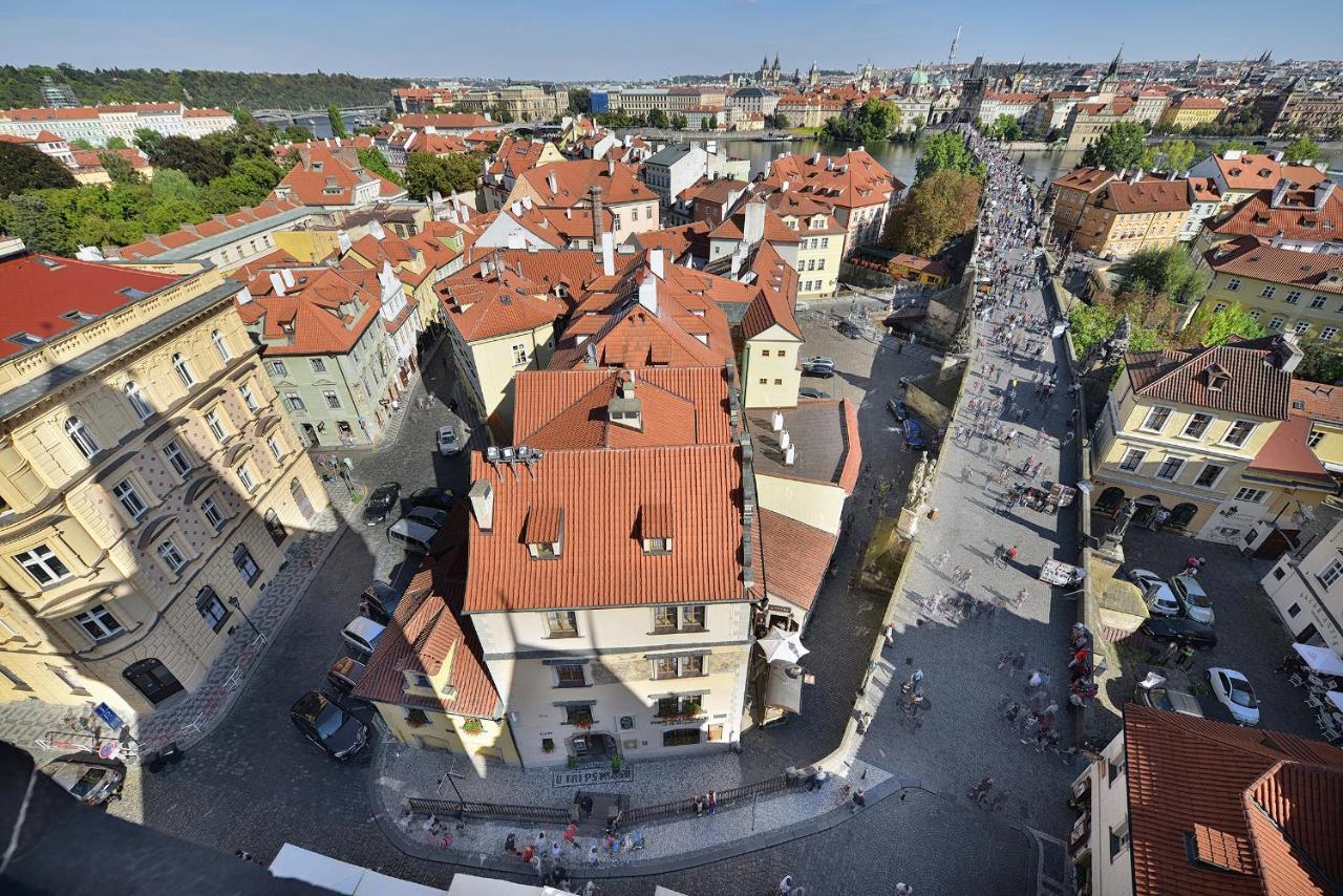 Hotel U 3 Pstrosu Praha Bagian luar foto