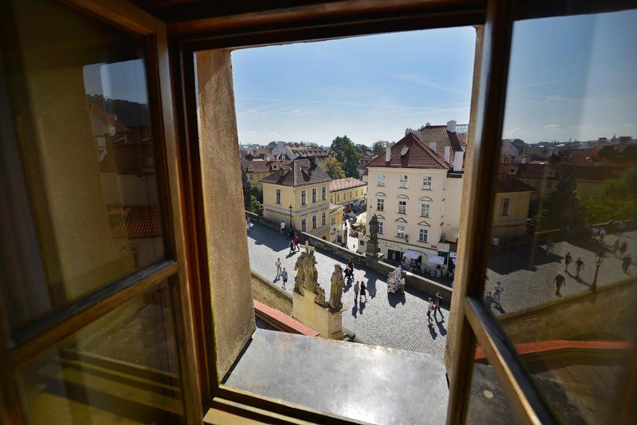 Hotel U 3 Pstrosu Praha Bagian luar foto