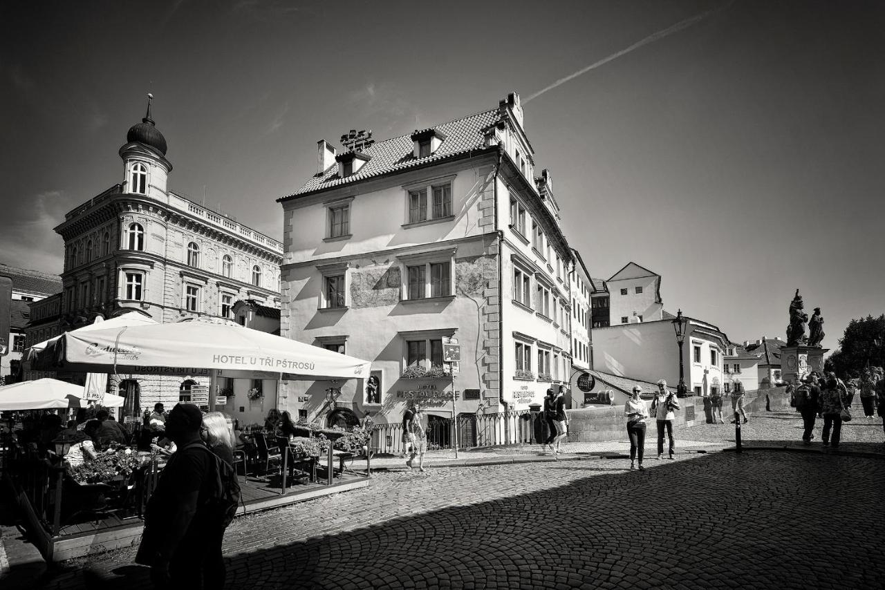 Hotel U 3 Pstrosu Praha Bagian luar foto
