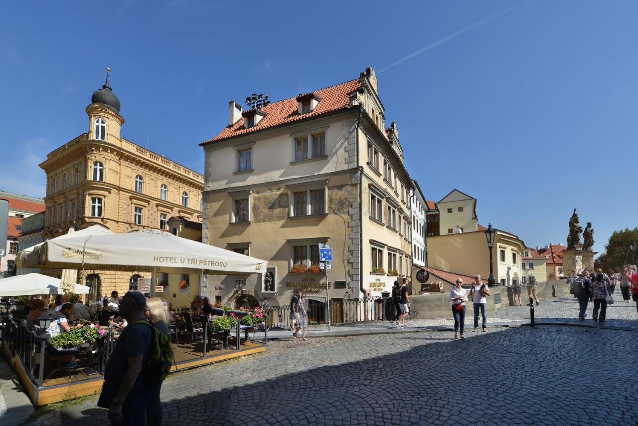 Hotel U 3 Pstrosu Praha Bagian luar foto